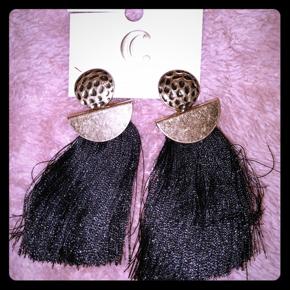 BLACK Tassell earrings